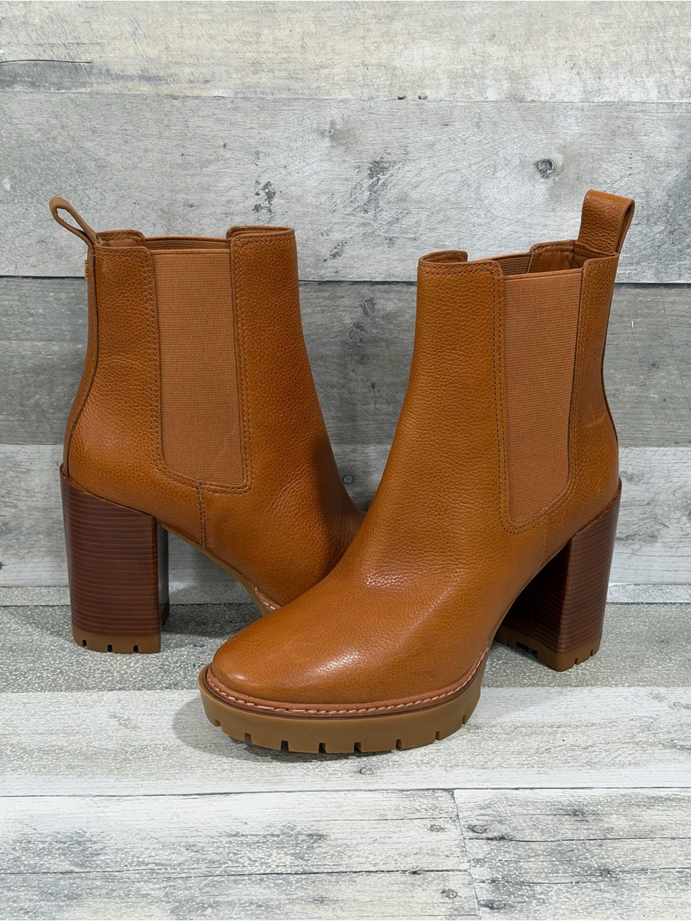 TORY BURCH CARSON LUG SOLE ANKLE BOOT - Toasted Caramel - Sz - 9.US